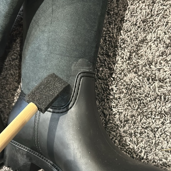 Cat Reaching Full Moon Grap Black Rain Boots - Picture 12 of 16